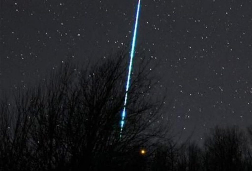 «فلكية جدة»: سماء المملكة تستعد لذروة شهب التوأميات 2025