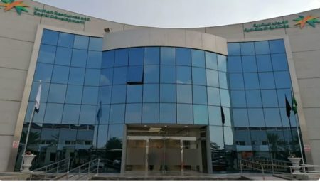 وزارة الموارد البشرية تطلق السياسة العامة للتنمية الشبابية