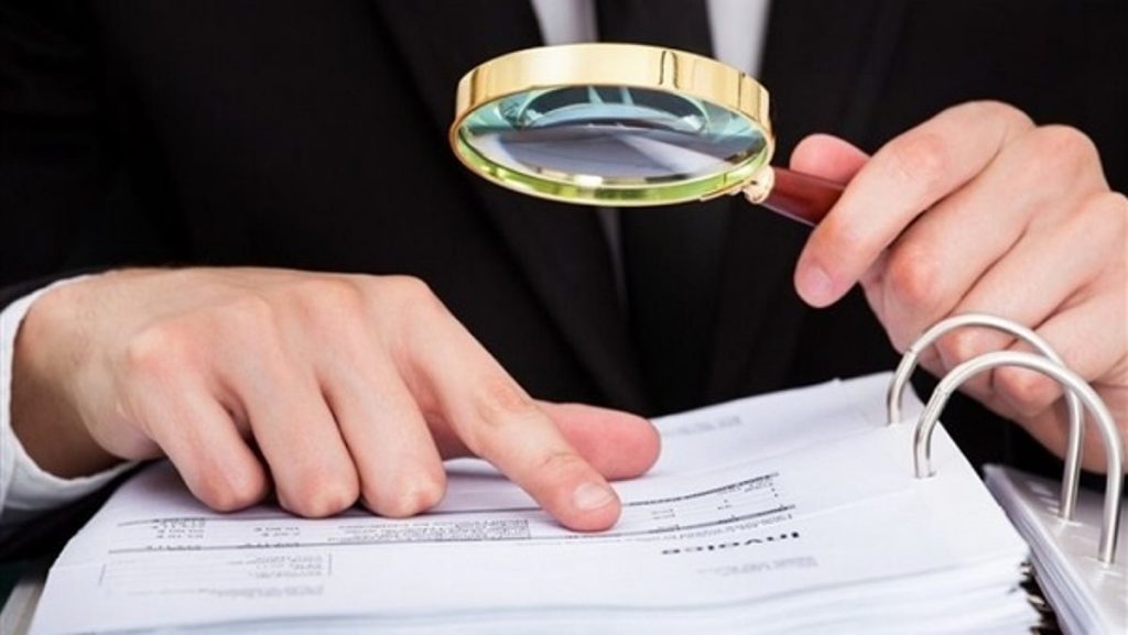 محام: عقوبات جرائم التزوير تصل إلى السجن 7 سنوات وغرامة مليون ريال