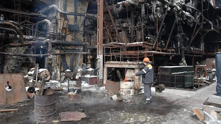 بعد ضربات روسية على شبكة الكهرباء.. الاتحاد الأوروبي يرسل مولدات طوارئ إلى أوكرانيا