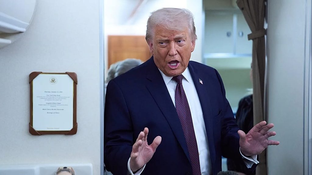 ترامب يهدد كندا برسوم جمركية بنسبة 100%.. ويكشف دور “سلاح سري” في فنزويلا