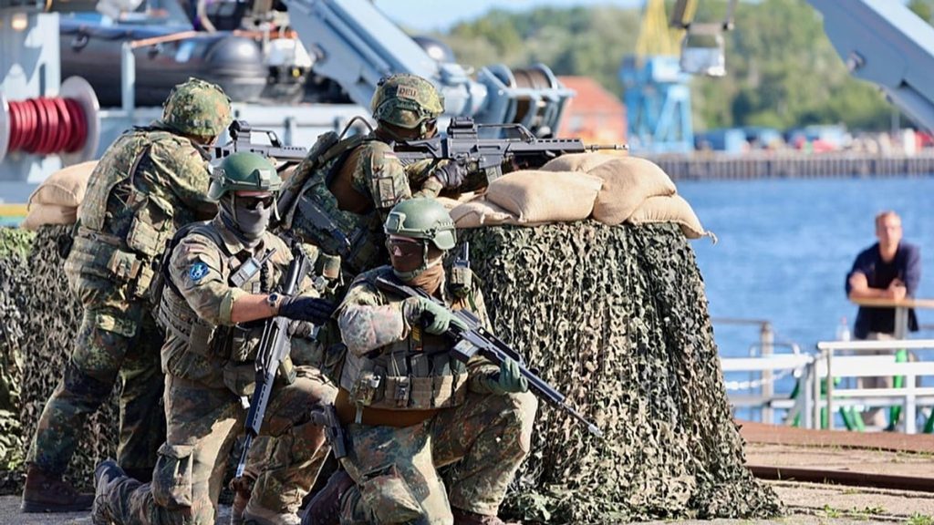 هل تقف ألمانيا على عتبة الحرب؟ استعدادات شاملة لمواجهة محتملة مع روسيا