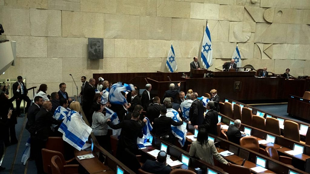 “طوق نجاة لنتنياهو”.. الكنيست يقر موازنة 2026 مبدئياً ويبعد شبح الانتخابات المبكرة