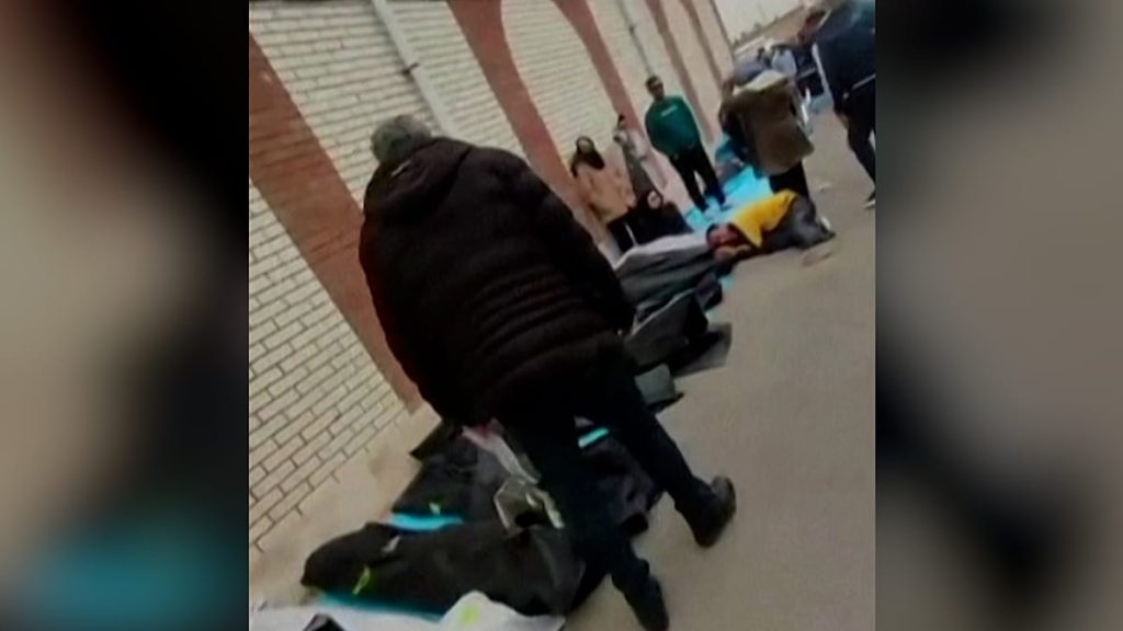 فيديو. فيديو يظهر جثث أمام مشرحة طهران يثير مخاوف من حملة قمع في إيران