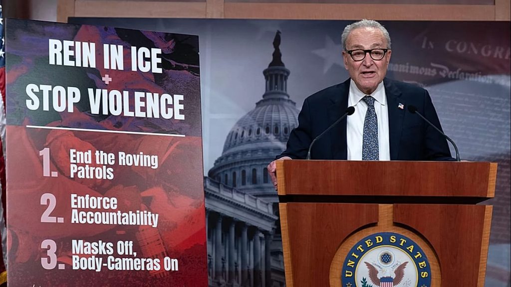 مجلس الشيوخ الأمريكي يقرّ تمويل الحكومة بدعم من ترامب ويمنع الإغلاق الجزئي مؤقتًا