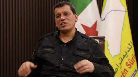 مباحثات حاسمة في دمشق: عبدي يناقش دمج “قسد” في الجيش السوري