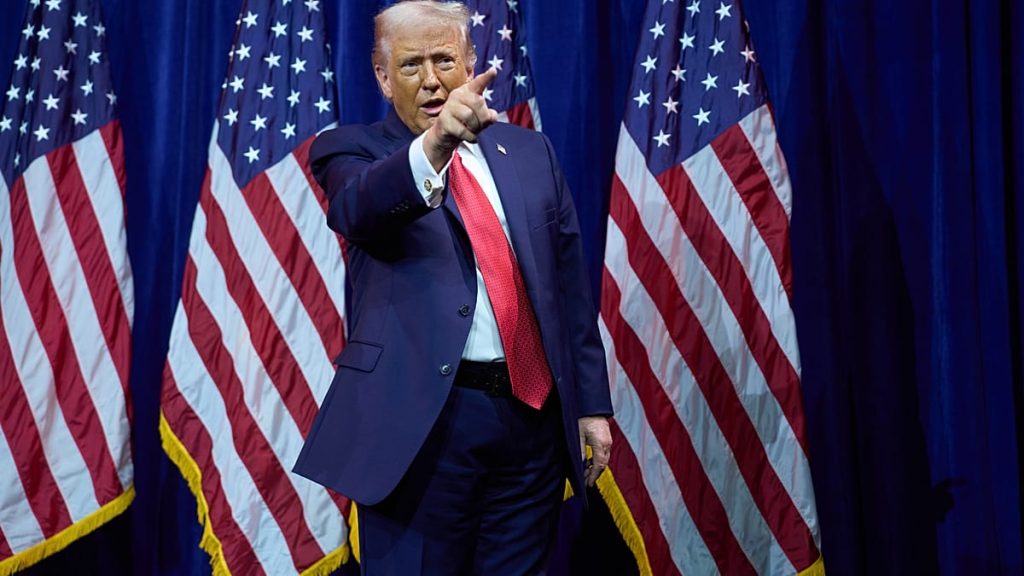 مكالمة بعد العاصفة: ترامب يتحدث عن لقاء مرتقب مع رئيس كولومبيا