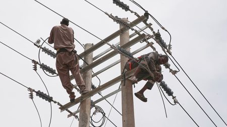 السودان: أكثر من 100 قتيل في دارفور.. وهجوم بالمسيرات يقطع الكهرباء عن الأبيض