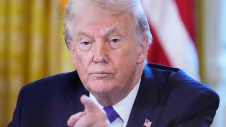 هجوم ترامب على فنزويلا يعزز ثروته الشخصية.. والعملات الرقمية في قلب المكاسب