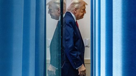 بعد فنزويلا.. إدارة ترامب تبحث “تغيير النظام” في كوبا