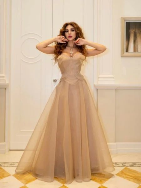 بفستان بيج لامع.. ميريام فارس تخطف الأنظار في حفلة زفاف – أخبار السعودية