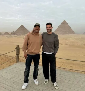 ويل سميث يتجول في أهرامات الجيزة ويلتقط صوراً تذكارية – أخبار السعودية
