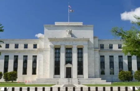 «المركزي الأمريكي» يبقي سعر الفائدة دون تغيير – أخبار السعودية