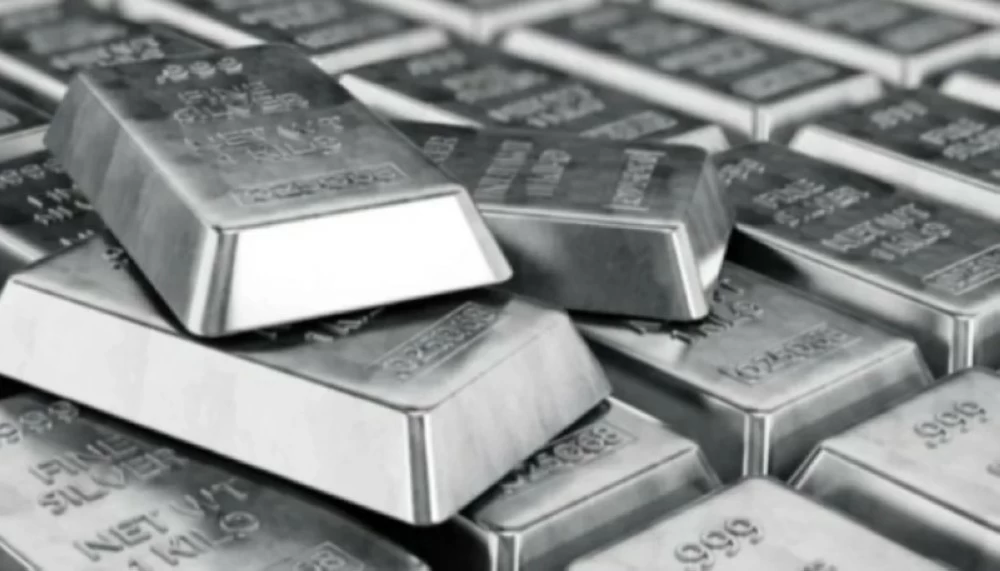 في يوم واحد.. الفضة تخسر 22% من قمتها – أخبار السعودية