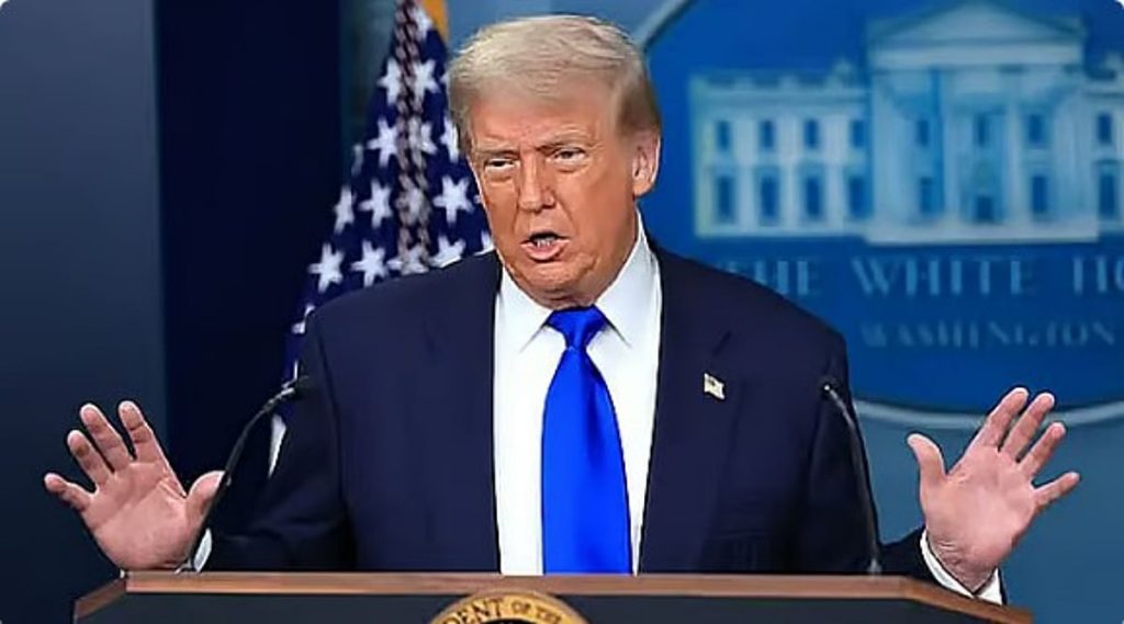 «ترامب»: سنتحرك إذا استأنفت إيران برنامجها النووي