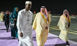 رئيس وزراء مالي يصل إلى المدينة المنورة