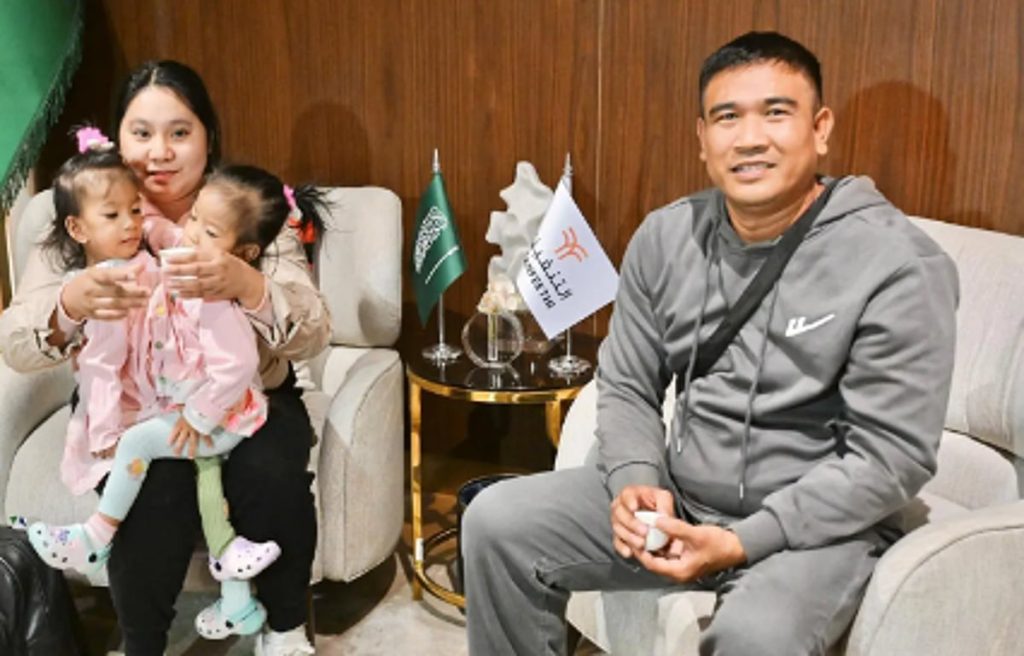 إنفاذًا لتوجيهات خادم الحرمين الشريفين وولي العهد.. وصول التوأم الملتصق الفلبيني «أوليفيا وجيانا» إلى الرياض