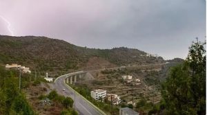 طقس المملكة الثلاثاء.. رياح نشطة وأمطار خفيفة وتكوّن ضباب على عدة مناطق