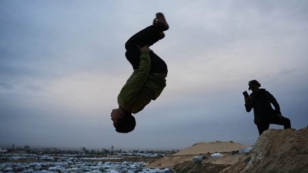 مباشر – وصول عائدين إلى غزة عبر معبر رفح واقتحامات في الضفة الغربية.. وويتكوف يزور إسرائيل