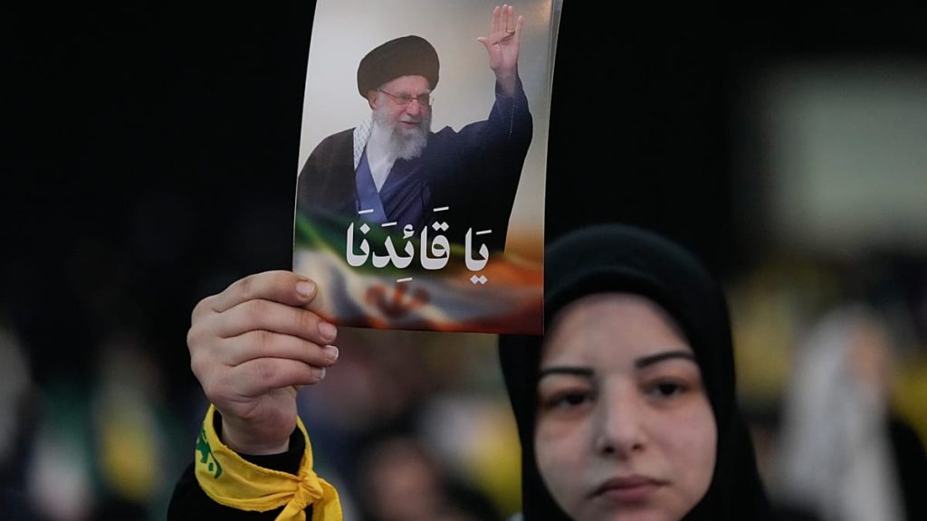 من الشرعية الدينية إلى النفوذ الإقليمي.. كيف يمسك خامنئي بمفاتيح إيران والشرق الأوسط منذ 37 عاما؟