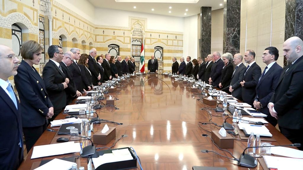 اتفاق لبناني-سوري لنقل مئات السجناء السوريين إلى دمشق.. والتوقيع الأسبوع المقبل