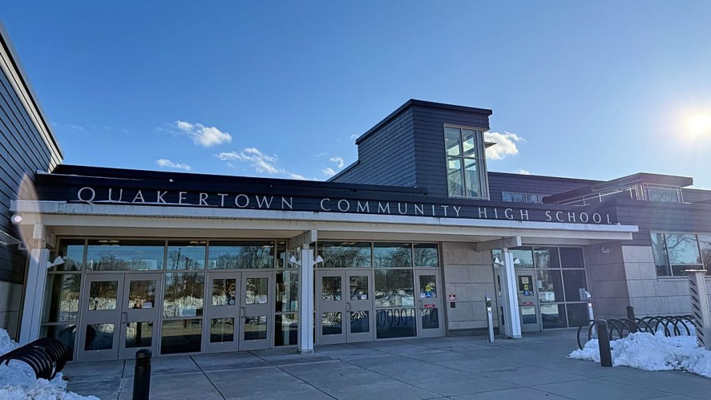 تغيير بسيط بنتائج لافتة: دراسة ترصد أثر تأخير الدوام المدرسي على المراهقين