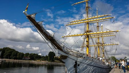 توقيف مشتبه بهما في تخريب سفن تابعة للبحرية الألمانية.. ما المعطيات المتوافرة عنهما؟