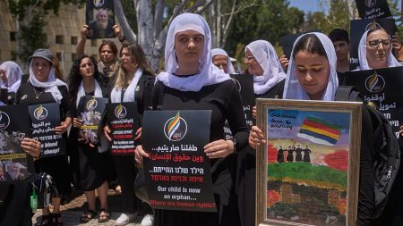 بوساطة أمريكية.. مفاوضات لتبادل محتجزين بين دروز السويداء ودمشق