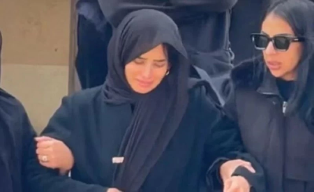 جنازة شقيق الفنانة زينة.. انهيار وحضور النجوم بمسجد الشربتلي