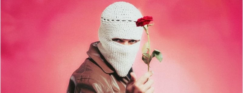 بعد عامين من ارتداء القناع.. «المهن الموسيقية» تكشف الهوية الحقيقية لـ «توو ليت» – أخبار السعودية