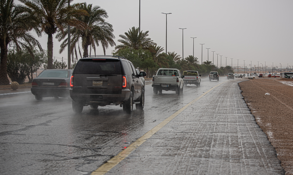 طقس السعودية اليوم: أمطار بالمرتفعات وغبار بالرياض والشرقية