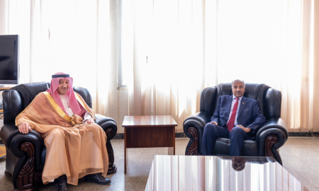 رئيس إريتريا يستقبل الخريجي لتعزيز العلاقات وبحث ملفات المنطقة