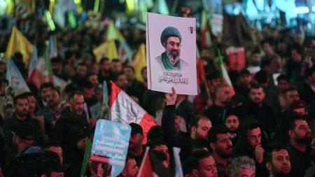 المرشد الإيراني الجديد: العدو راهن على إسقاط النظام بيومين.. و”إسرائيل” تقف وراء هجمات تركيا وعمان