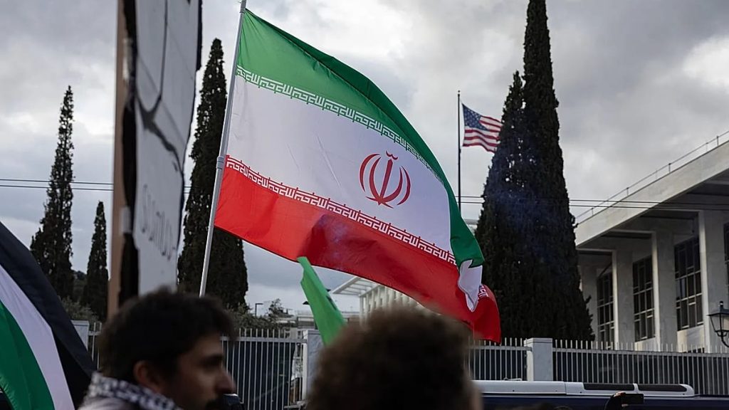 مسؤول إيراني لـ”سي إن إن”: نهاية الحرب بيد طهران.. ومستعدون لمواجهة طويلة