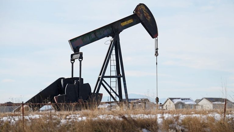 مؤسسة البترول الكويتية: تعافي إنتاج النفط يتطلب 4 أشهر بعد وقف “الأعمال العدائية”