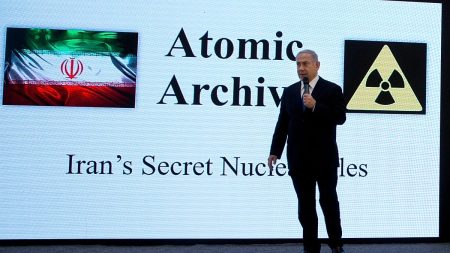 تقرير: نتنياهو مستاء من إخفاق خطة الموساد لإشعال انتفاضة داخل إيران.. لماذا تعثّر الرهان؟