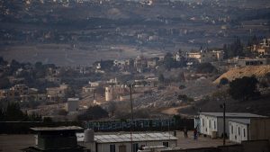 إسرائيل توسّع عمليتها البرية.. الفرقة 91 تتوغّل في جنوب لبنان وحزب الله ينصب الكمائن