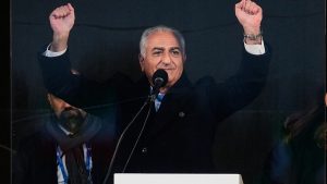 “النصر على الجمهورية الإسلامية يقترب”.. نجل الشاه المخلوع: الغارات الإسرائيلية الأمريكية تدخل إنساني