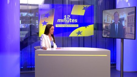 بتريوس: ترمب قد يقبل قيادة من داخل نظام إيراني مصلح