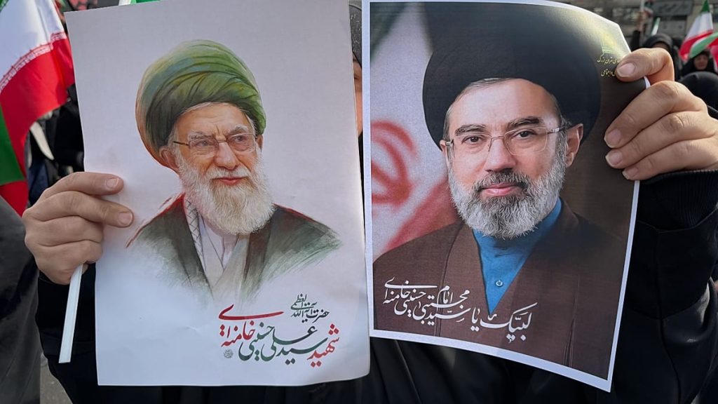 “مستبد آخر سيواصل وحشية النظام”.. الخارجية الإسرائيلية تندد بتعيين مجتبى خامنئي مرشداً لإيران