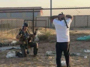 قصة بطاقة الدم مع الطيارين الأمريكيين في الكويت