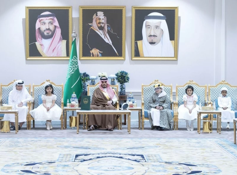 نائب أمير نجران يشارك الأيتام وذوي الإعاقة وأبناء الشهداء إفطارهم – أخبار السعودية