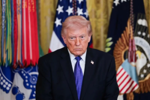 ترمب يعلن تدمير نووي إيران ويحذر خلفاء خامنئي