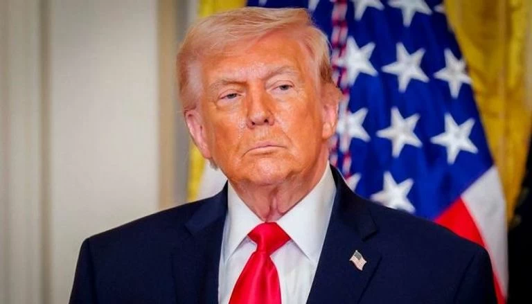 ترمب يرفض الاتفاق مع إيران ويهدد بقصف جزيرة خرج