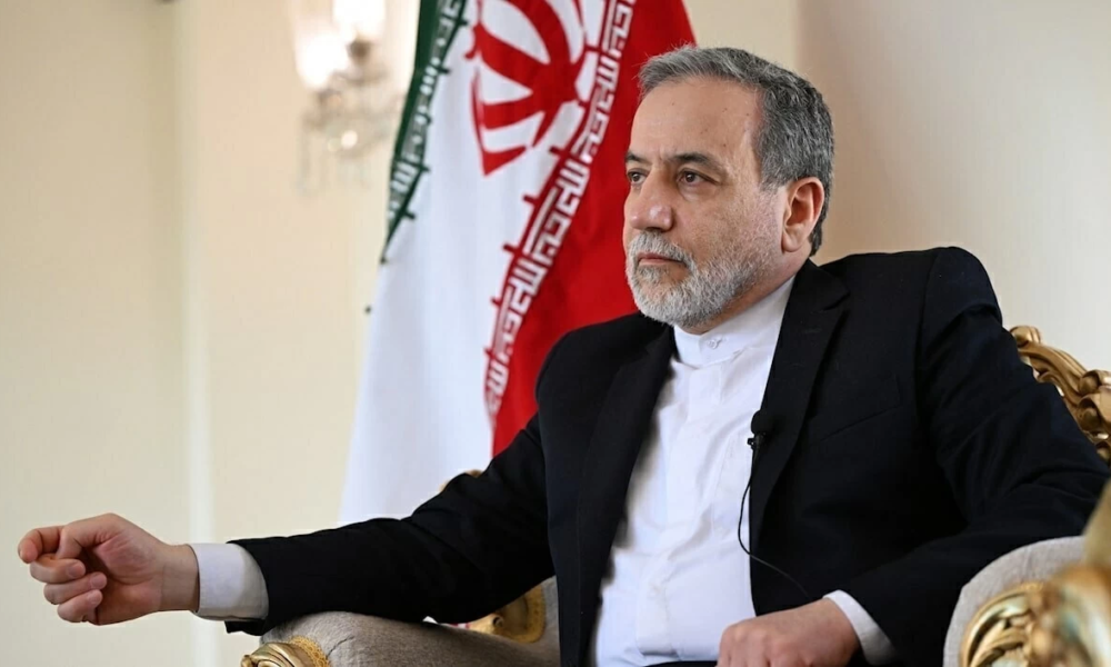 تحذيرات عراقجي من تداعيات استهداف محطة بوشهر النووية