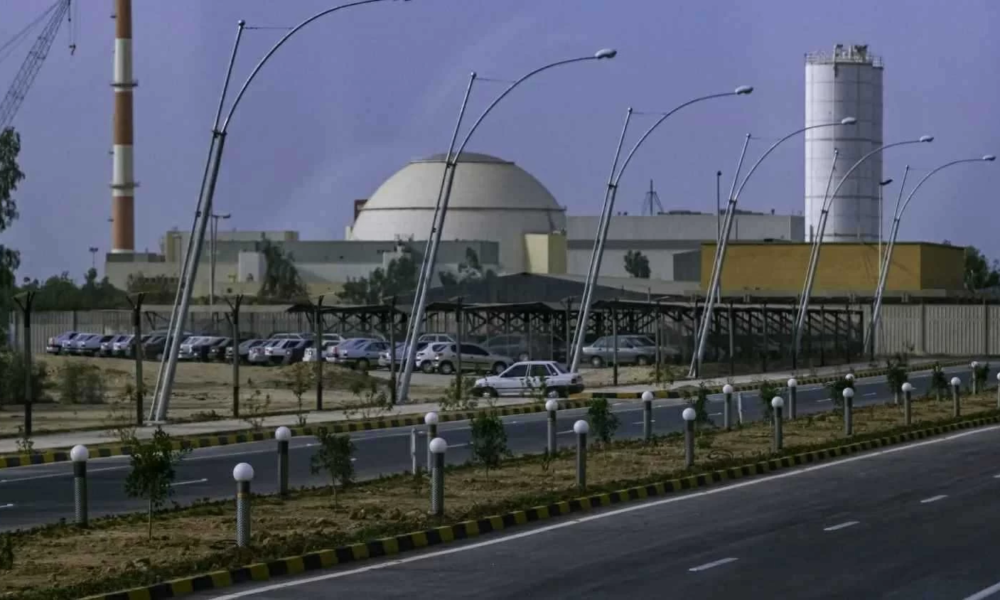 إجلاء الروس من محطة بوشهر النووية وسط تصعيد خطير