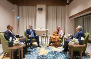 اجتماع رباعي في باكستان لخفض التوتر بالشرق الأوسط