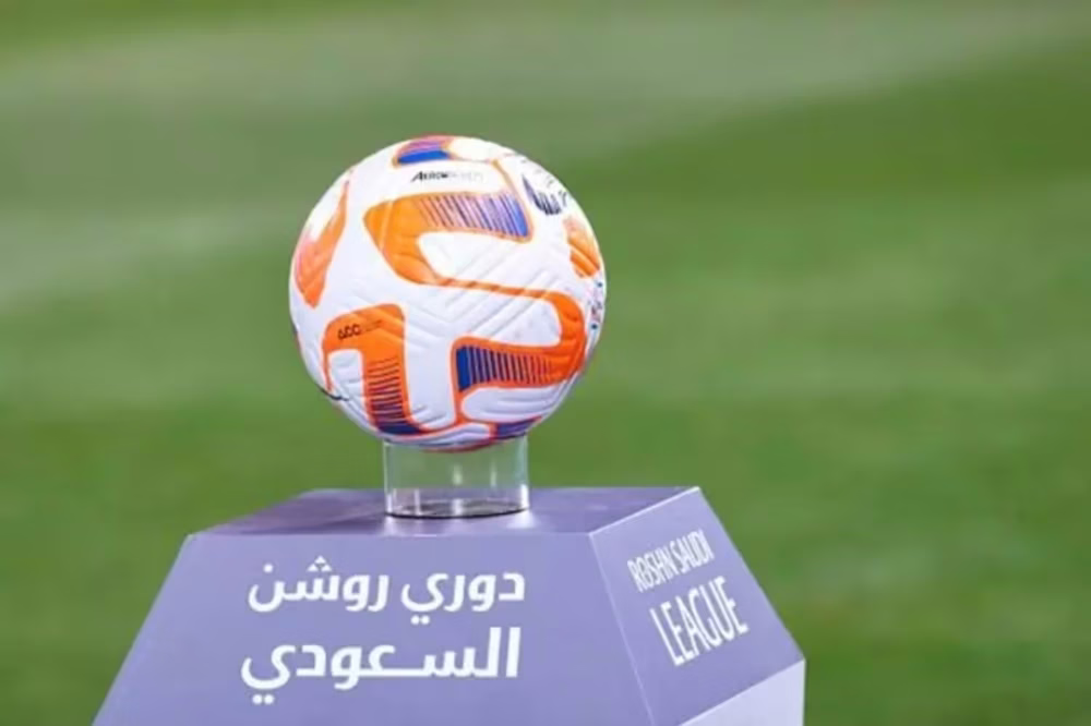 انتقال لاعب عالمي إلى دوري روشن للمحترفين الموسم المقبل