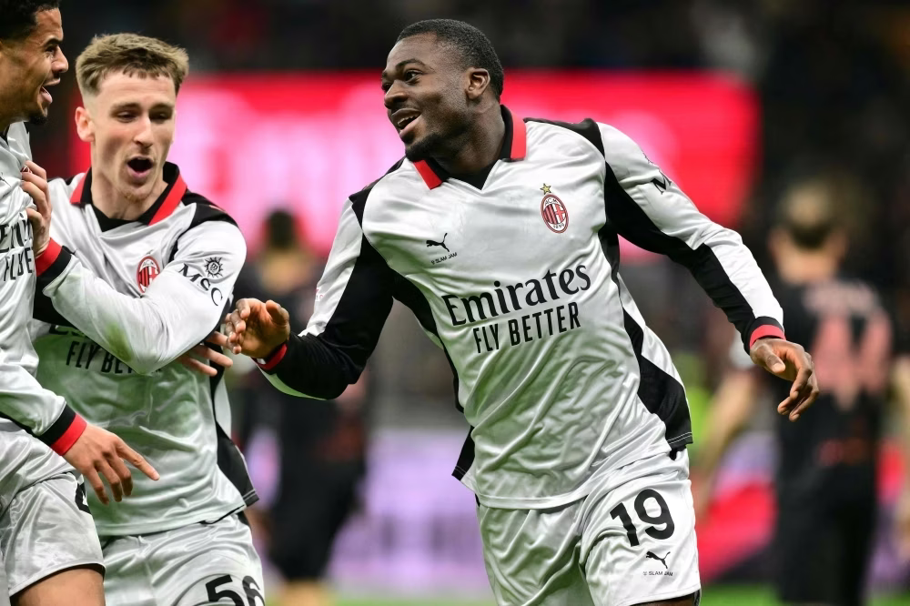 ميلان يستعيد توازنه في الدوري الإيطالي ويخطف الوصافة