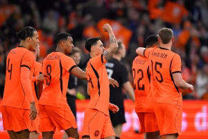 منتخب هولندا يفوز على النرويج ودياً استعداداً للمونديال
